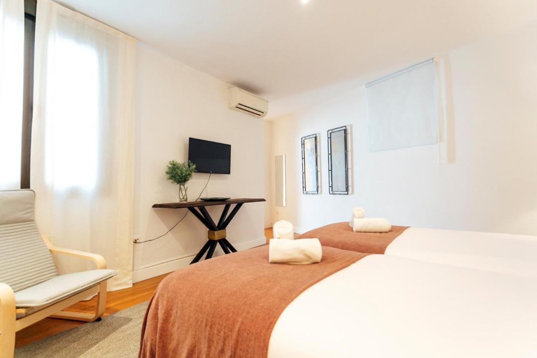 Minty Stay 3Bd Apartment - Triana Sevilha Exterior foto