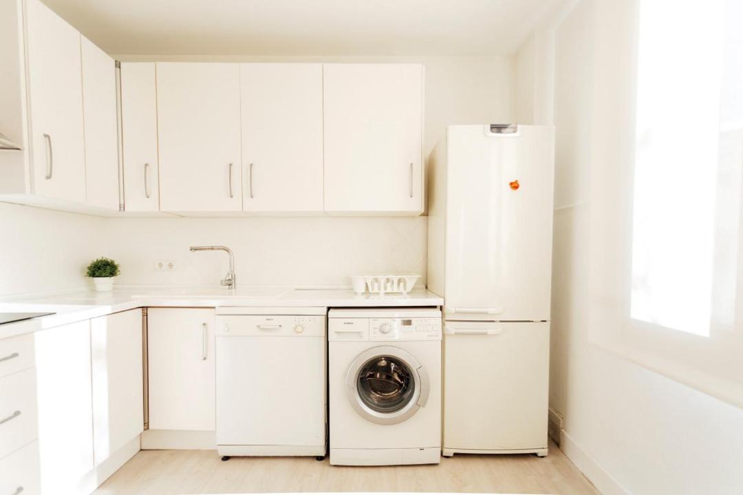 Minty Stay 3Bd Apartment - Triana Sevilha Exterior foto