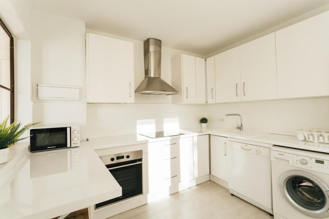 Minty Stay 3Bd Apartment - Triana Sevilha Exterior foto