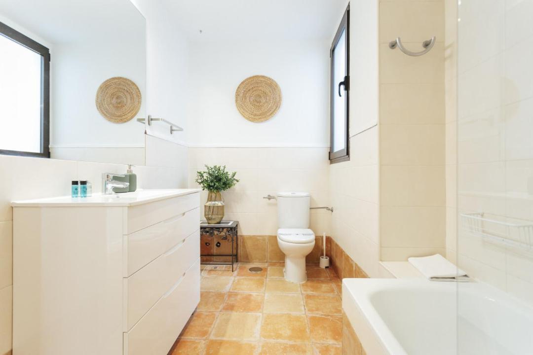 Minty Stay 3Bd Apartment - Triana Sevilha Exterior foto